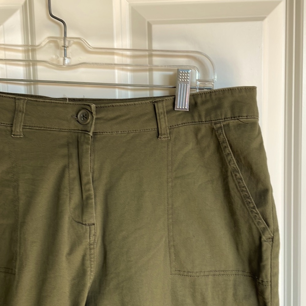 Per Se Khaki Capri Pants | Size 12 | Classic Casual Cropped Pants